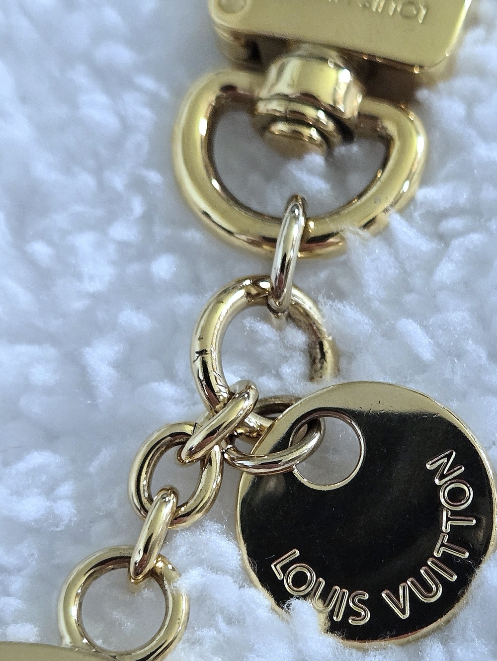 Louis Vuitton Circle Bag Charm WITHOUT Keyholder - Used - Picture 16 of 16
